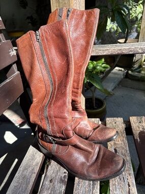 Galeries Lafayette Paris Handmade Leather Boots – Distressed Cognac Brown